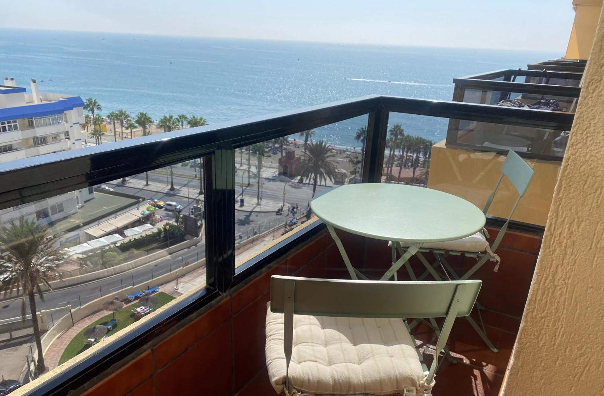 Apartamento Benalmadena Playa Apartment Ngoại thất bức ảnh
